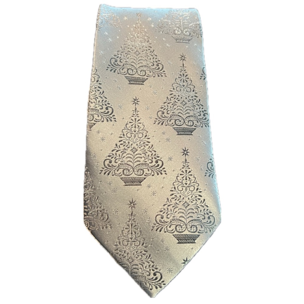 Holiday Traditions silver Christmas tie.